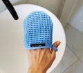 31024-wafel-mala-rekawica-do-mycia-twarzy-demakijazu-szafir.jpg